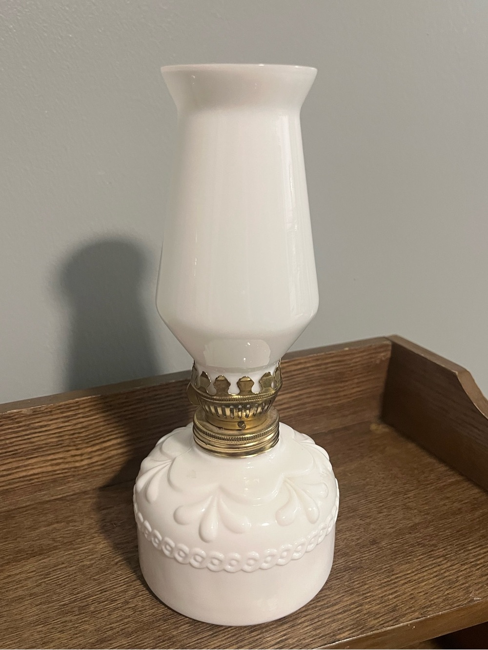 🩷 Vintage White Milkglass Oil Lamp with White Glass Shade, Mini 7”h - Picture 7 of 7